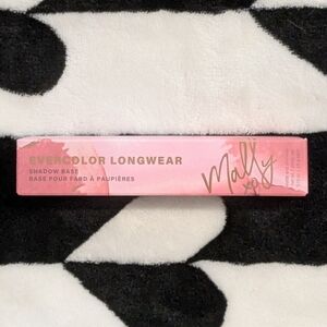 Universal Mally Evercolor Longwear Shadow Base Shimmer And Matte - NIB